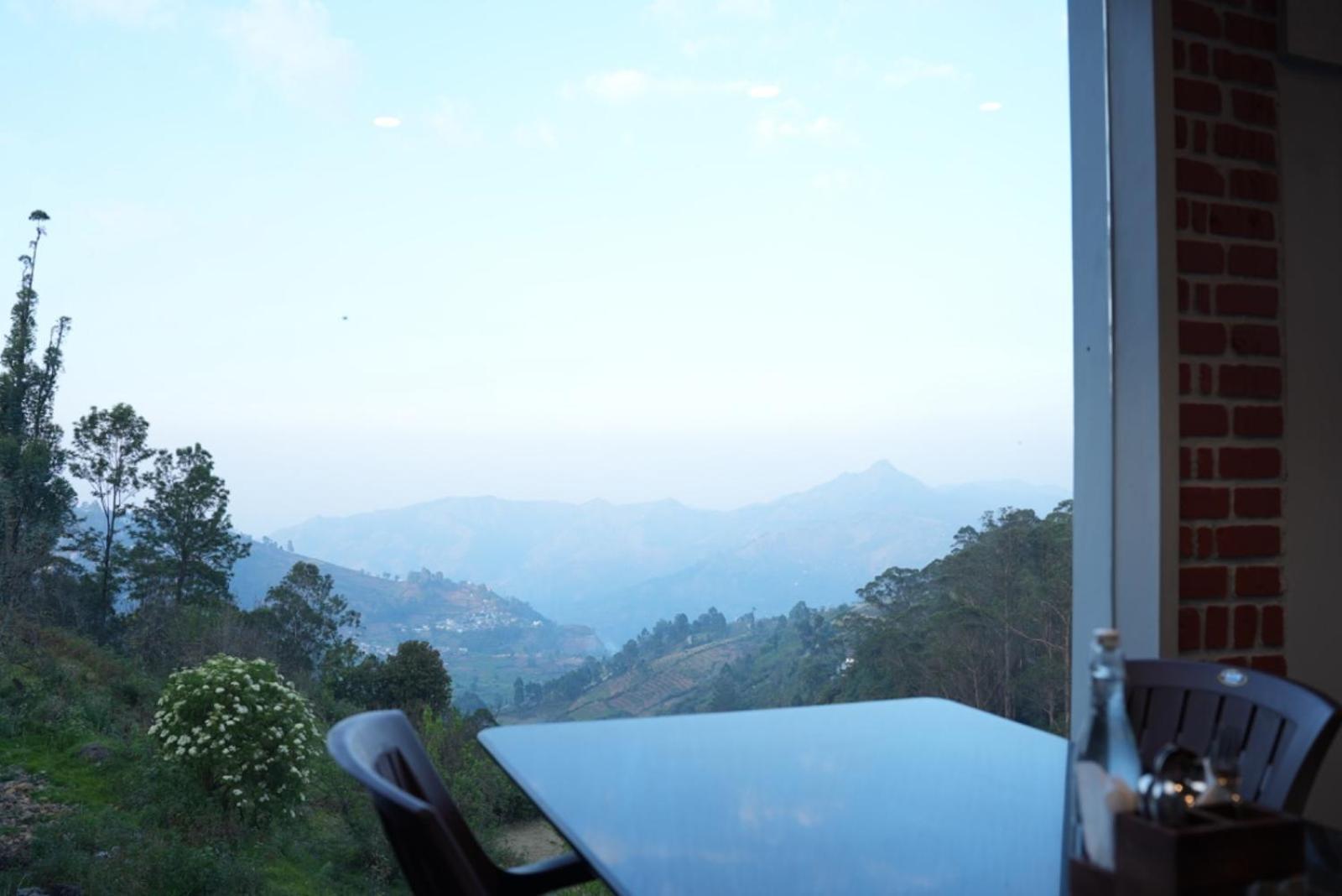 Aura Crimson Vistas Hotel Kodaikanal Exterior photo