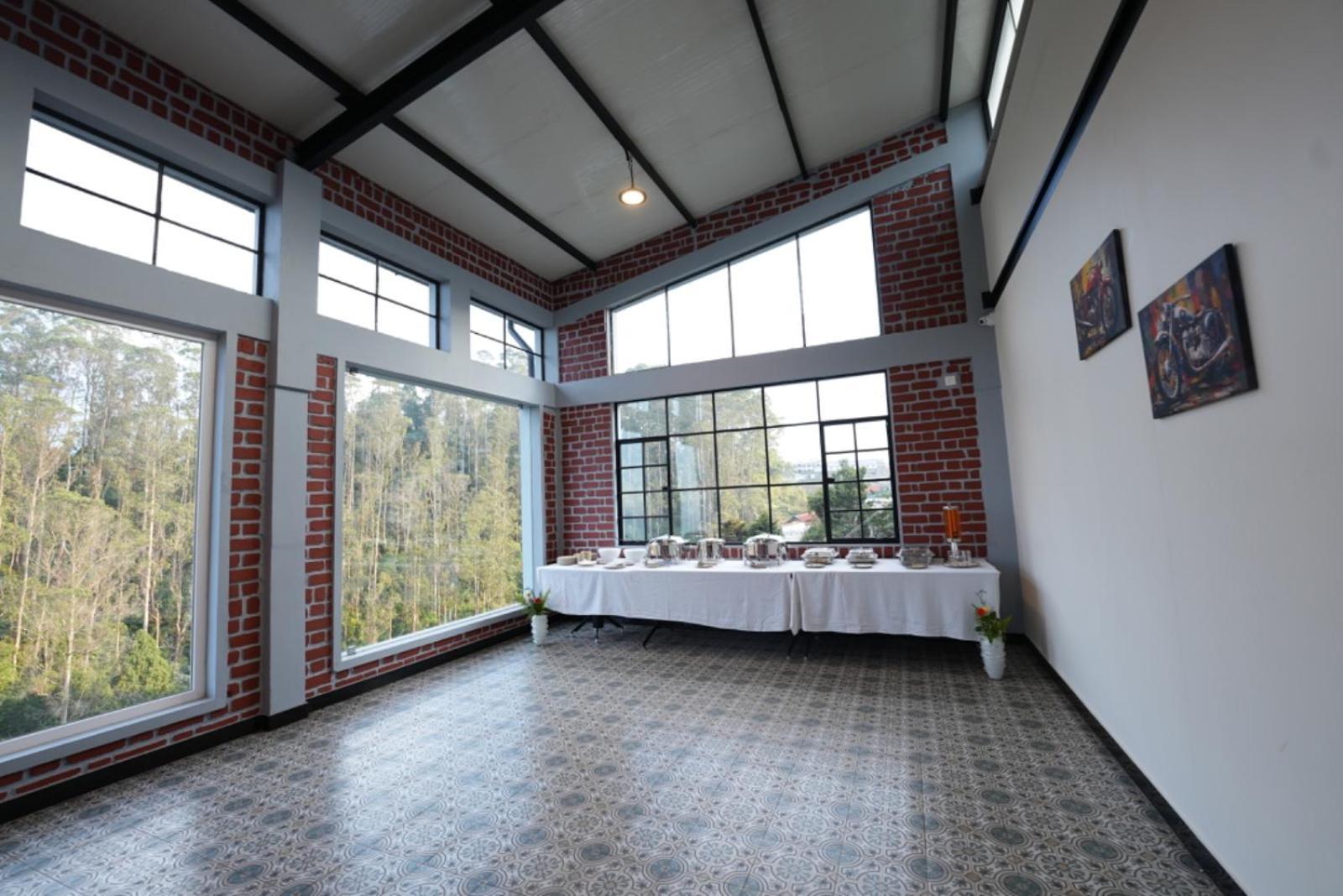 Aura Crimson Vistas Hotel Kodaikanal Exterior photo