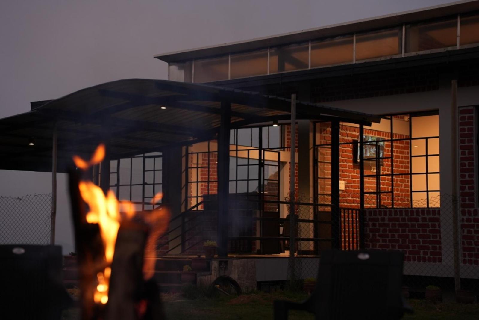Aura Crimson Vistas Hotel Kodaikanal Exterior photo