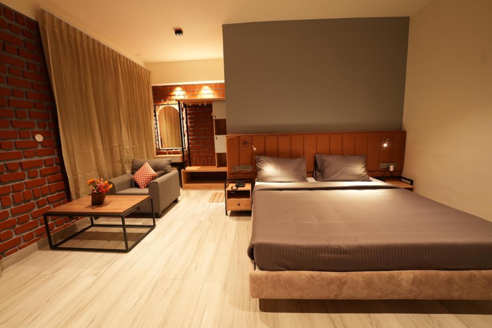 Aura Crimson Vistas Hotel Kodaikanal Room photo